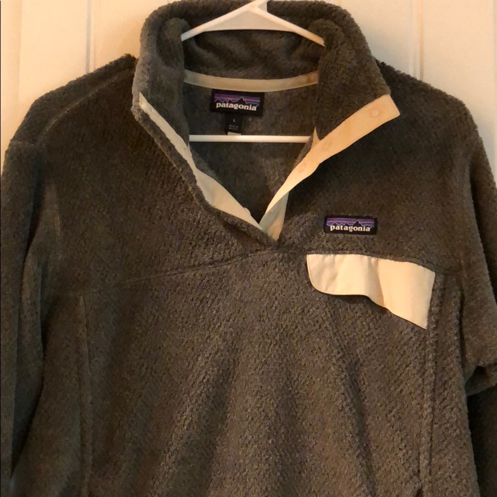 Patagonia fleece pullover